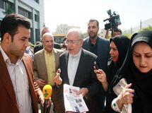 نعمت‌زاده: خودروسازان هیچ مکاتبه‌ای با وزارت صنعت نداشته‌اند