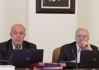 وزیر نیرو: صنایعی که نسبت به کاهش مصرف برق در ساعات پیک تابستانی اقدام کنند پاداش می‌گیرند