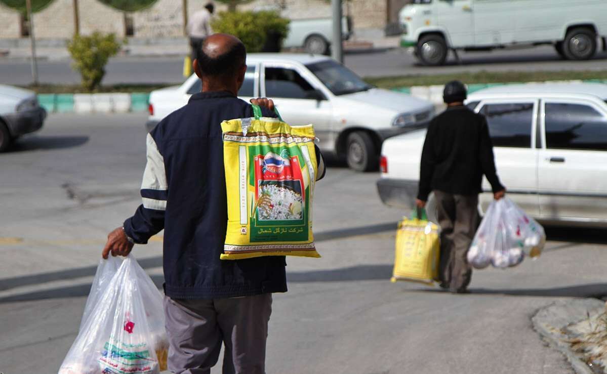 كارگران از دریافت سبد كالایی حذف شدند