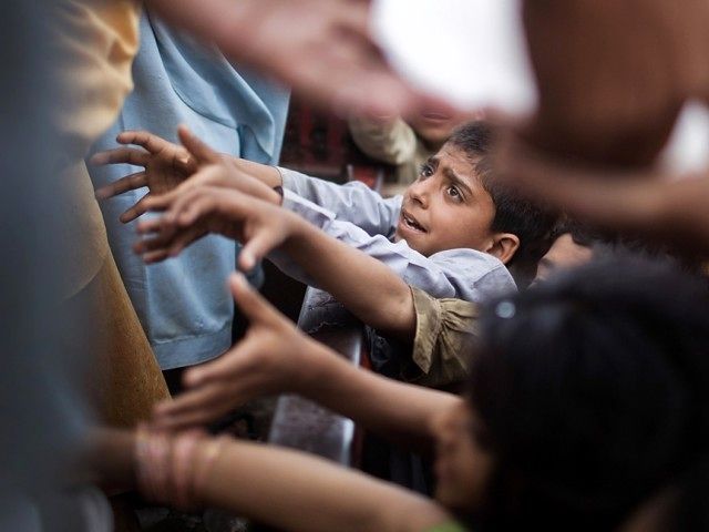 وزارت اقتصاد: 31 درصد خانوارها زیر خط فقر هستند