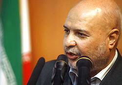 میرکاظمی: صادرات نفت در خرداد 200 هزار بشکه در روز نسبت به فروردین کاهش داشت