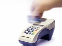 گمرک: در خردادماه 6.6 میلیون دلار دستگاه کارتخوان وارد کشور شده است