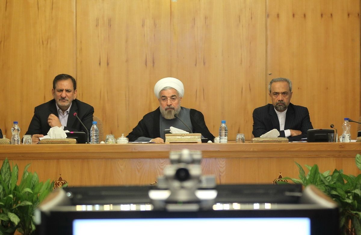 متن کامل بسته پیشنهادی دولت برای "شکستن رکود و رونق اقتصادی" منتشر شد