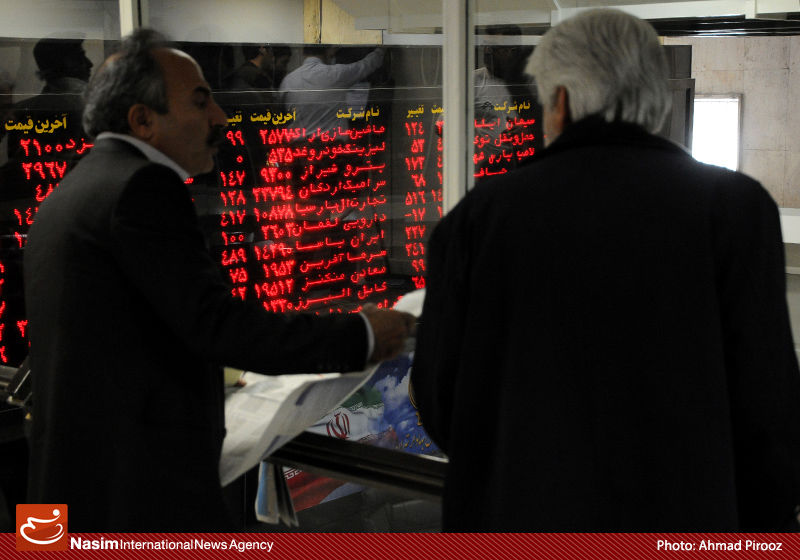دماسنج بازار سرمایه از ارتفاع 74 هزار واحدی گذشت