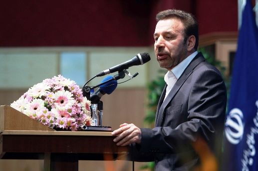 وزیر ارتباطات: ما در شهریورماه میتوانیم هم نسل 3 و هم نسل 4 را داشته باشیم