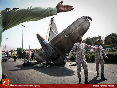نشست بررسی سانحه هوایی تهران با حضور وزیر راه  برگزار شد