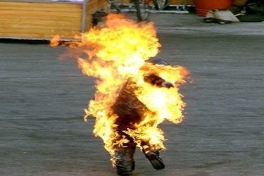 عضو هیأت رئیس اتاق بازرگانی تهران: یکی از صنعتگران روز گذشته اقدام به خودسوزی کرد