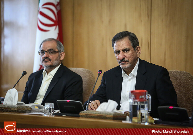 جهانگیری: باید به مسائل اصلی کشور در برنامه ششم توسعه نگاه ویژه‌ای شود