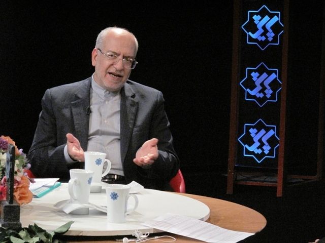 نعمتزاده: با اخذ مالیات از خودروهای لوکس موافقم