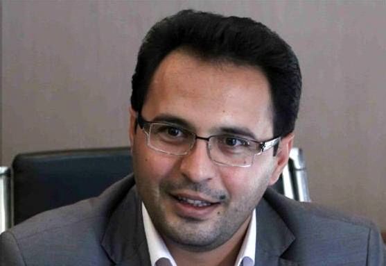 عضو کمیسیون اقتصادی: دولت سیاست انقباضی در پیش گرفته؛ مراقب انحراف نقدینگی باشد