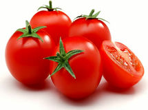 چرا گوجه فرنگی و سیب زمینی نیمه دوم هر سال گران می‌شود؟