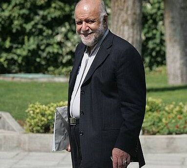 زنگنه تهران را به مقصد وین ترک کرد