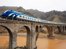 اینچه برون آسیای مرکزی را به خلیج فارس پیوند می دهد