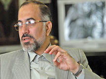 جهرمی: رئیس کل بانک مرکزی سیگنال گرانی دلار را به بازار فرستاد