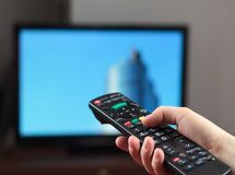 معاون وزیر ارتباطات: تاکنون با ۱۸ شرکت متقاضی ارائه خدمات IPTV مذاکره کرده‌ایم