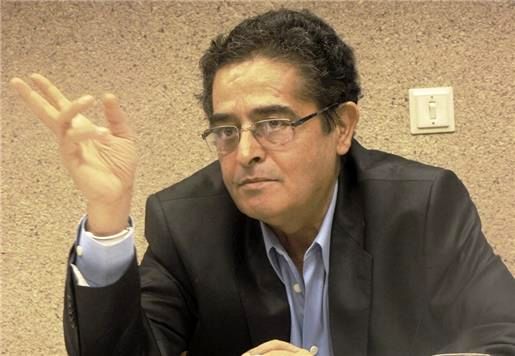 پارسا: تعیین قیمت نفت بالای 60 دلار در بودجه خطرناک است