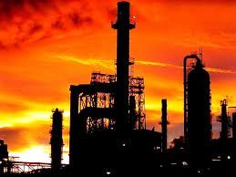 "دولت افزایش ۵ درصدی قیمت فرآورده‌های نفتی در سال ۹۴ را پیشنهاد داد"