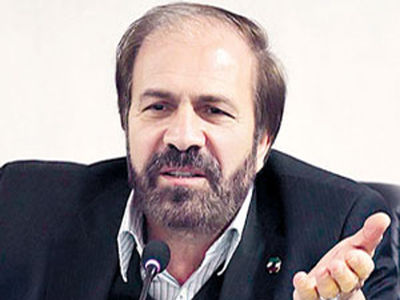 خسروجردی: قیمت نفت در یکی دو ماه آینده پایین‌تر می‌آید