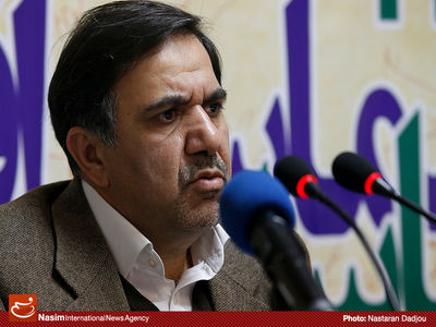 آخوندی: دولت از سرمایه گذاران با تسهیلات بانکی حمایت می‌کند