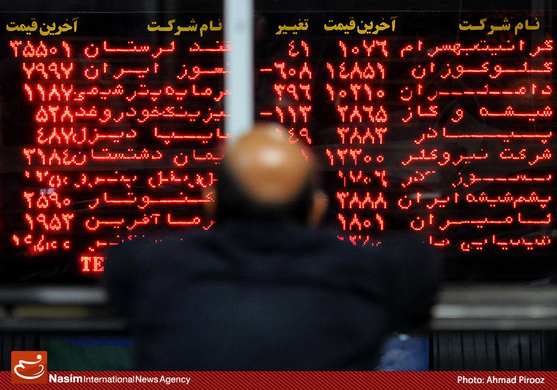 شاخص کل بورس تهران به کانال 68 هزار واحدی سقوط کرد
