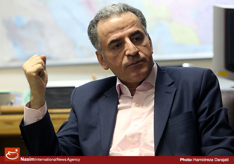 طایی: سیاست‌های بانک مرکزی ضد تولید و اشتغال است