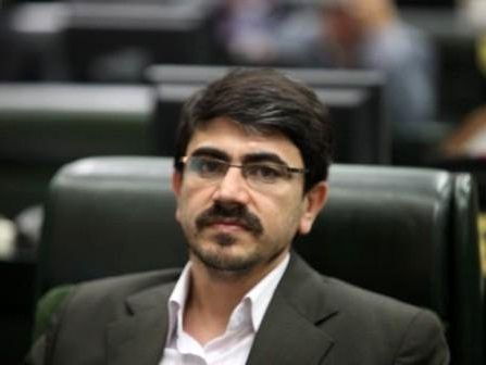 عضو کمیسیون صنایع مجلس: ساماندهی بازار واردات خودرو به معنی انحصاری شدن بازار نیست