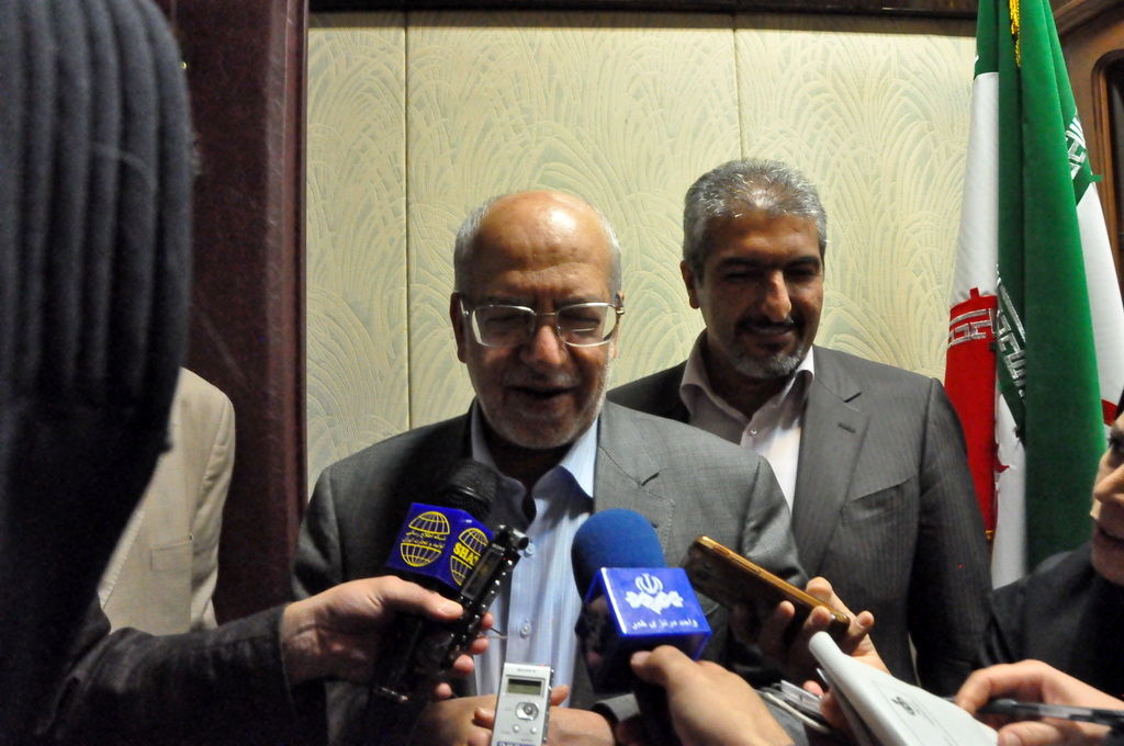 نعمتزاده علت عدم شرکت خودروسازان در همایش حمایت از حقوق مصرفکنندگان را توضیح داد