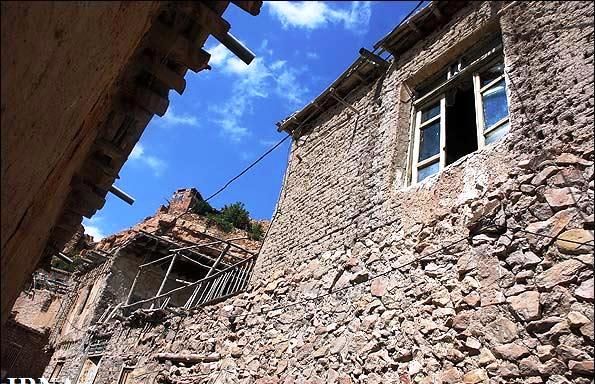 معاون بنیاد مسکن: روستائیان به راحتی وام مسکن روستایی را دریافت نمی‌کنند