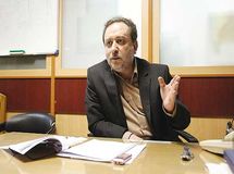 یک اقتصاددان: حل مشکلات اقتصادی با لغو تحریم‌ها توهم است