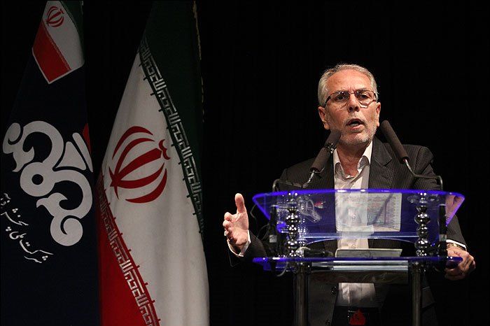 مدیرعامل شرکت ملی پخش فرآورده‌های نفتی: از سال  1407 به بعد مصرف و تولید بنزین سربه سر می‌شود