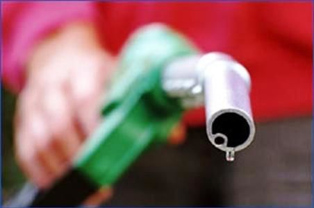 قیمت بنزین فعلا گران نمیشود