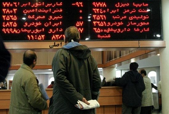 تالار شیشه‌ای در اردیبهشت ماه،کاهش 44 درصدی معاملات بورسی را تجربه کرد