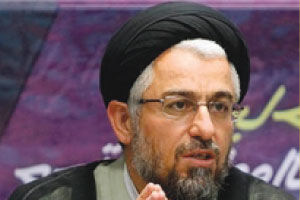 کارشناس اقتصاد اسلامی: اثری از اقتصاد اسلامی در اقدامات دولت به چشم نمی‌خورد