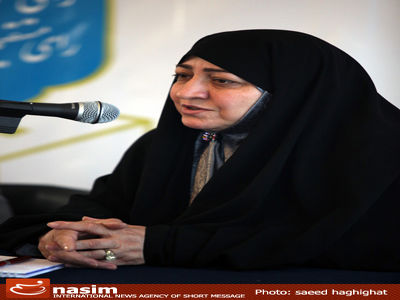 مشاور وزیر صنعت: میزان مشارکت زنان در اقتصاد حدود 17 تا 20 درصد است