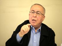 دبیرکل کانون عالی انجمن‌های کارفرمایی: وضع معیشتی کارگران در سال 97 همانند 14 سال قبل است