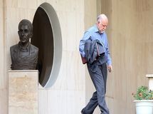 چالش "نگاه یک" با زنگنه درباره وزارت نفت