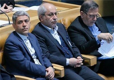 نمره 31 اقتصاددان   به عملکرد اقتصادی دولت یازدهم در700 روز فعالیت + اینفوگرافی