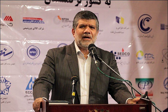 خسروتاج: با لغو تحریمها و پایین آمدن نرخ ارز واردات کالا به کشور بیشتر نمیشود