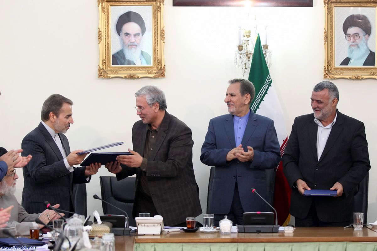 سنگ‌تمام دولت یازدهم برای اشتغال جوانان؛ 700روز، 7 جلسه شورای اشتغال!