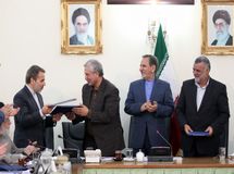 سنگتمام دولت یازدهم برای اشتغال جوانان؛ 700روز، 7 جلسه شورای اشتغال!
