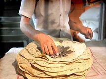 رانت میلیاردی نان در جیب یک عده خاص