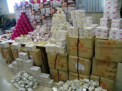 هشدار رئیس سابق انجمن صنایع شوینده: لوازم آرایشی قاچاق ناقل بیماری است؛ مردم مراقب باشند