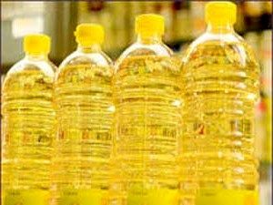 دبیر انجمن روغن: سازمان حمایت با کارخانههای روغن تماس میگیرد و آنها را تهدید میکند