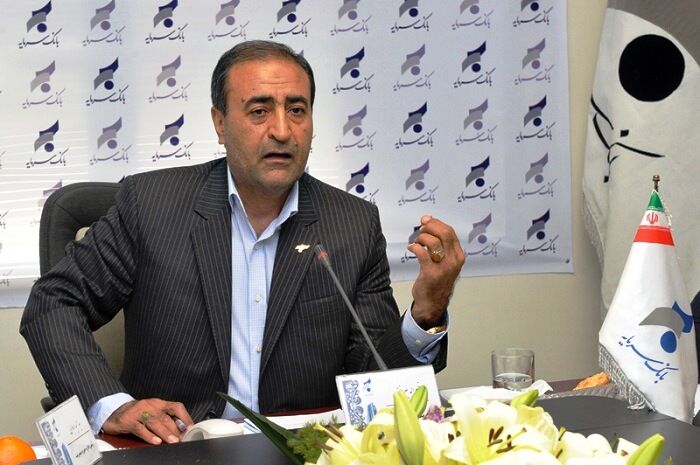 تک کارت سرمایه بین فرهنگیان سراسر کشور توزیع می شود