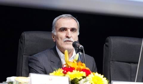 معاون بانک سینا: بانکها بخشنامه سود بانکی بانک مرکزی را دور میزنند