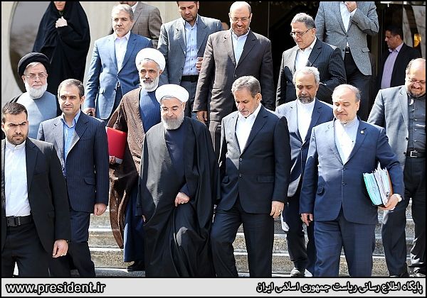 600 روز گذشت، برنامهای برای اقتصاد مقاومتی نوشته نشد! + راهکار 10 اقتصاددان