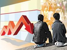 احمد توکلی و حسین راغفر موفقیت یا عدم موفقیت بسته خروج از رکود دولت را بررسی میکنند