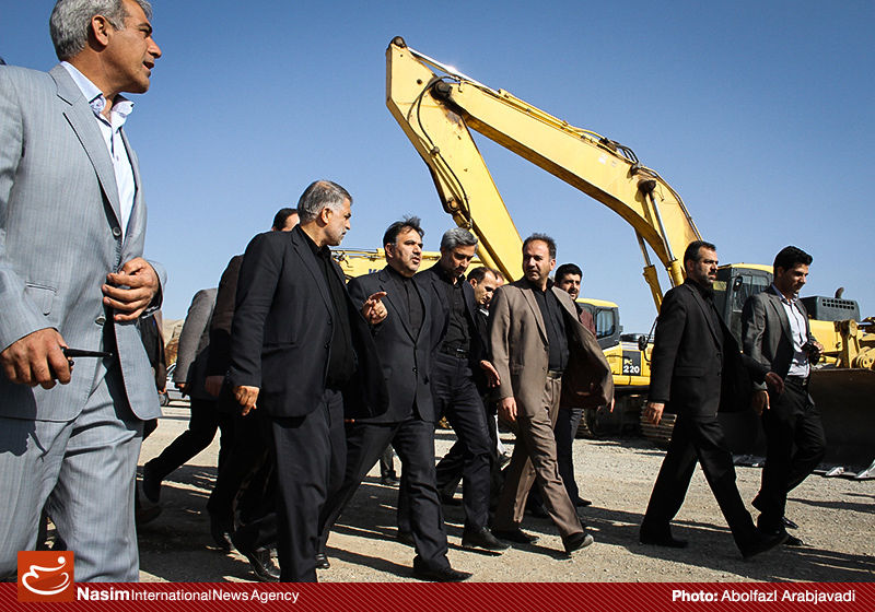 وزیر راه: مسائل حقوقی فاز یک آزاد راه تهران – شمال حل شد؛ تحویل سال بعد