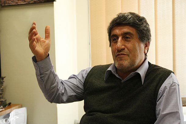 معاون حجتی: قیمت نان را آزاد کنید