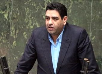 احمد بیگدلی، عضو کمیسیون اجتماعی:
هیچ رییس بانک مرکزی در تاریخ به اندازه فرزین اختیار قانونی نداشت